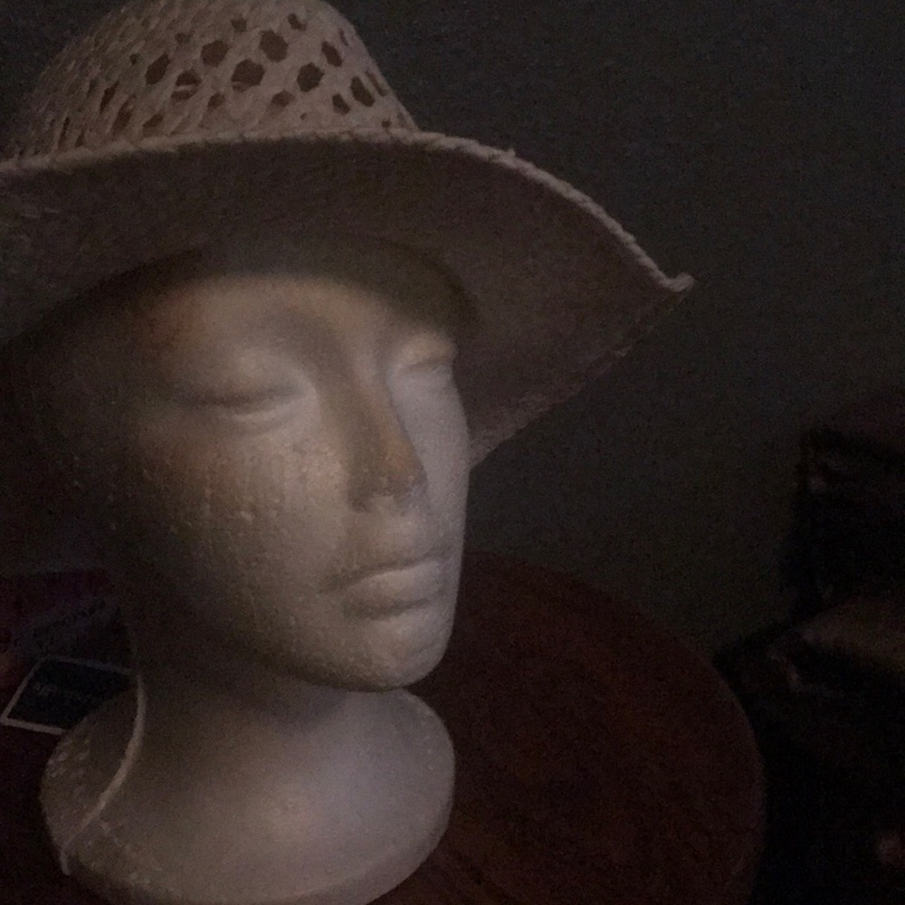 Hat - Picture 3 of 3
